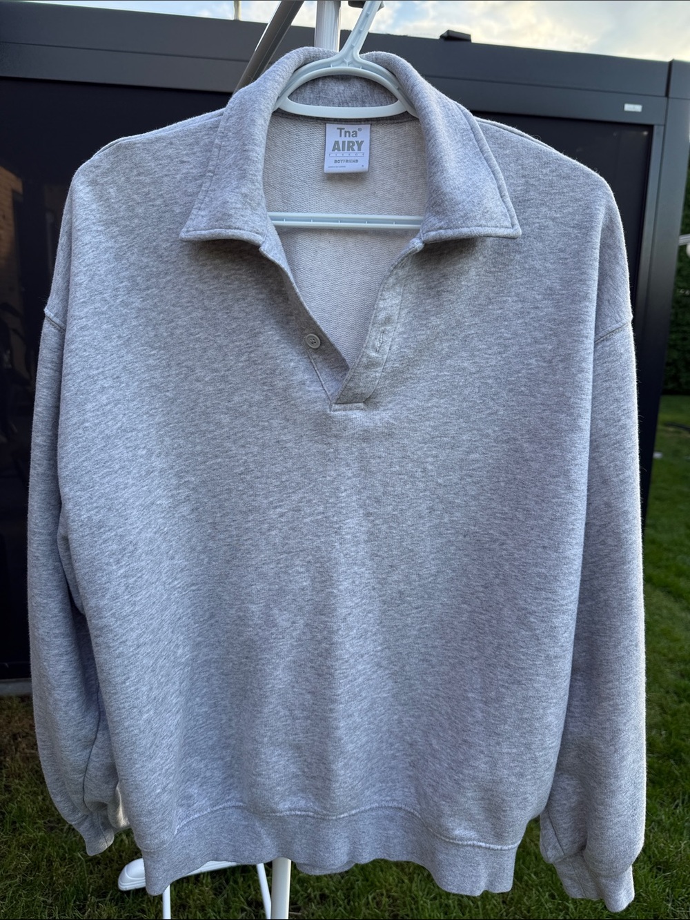 TNA Light Gray Pullover Sweatshirt